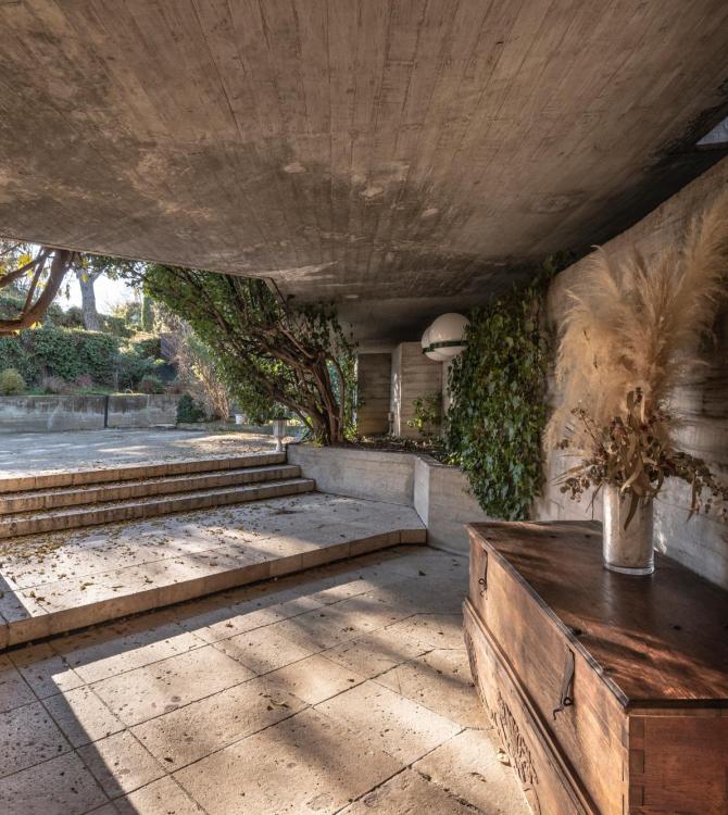 Entrada de la Casa Carvajal. Carlos Carvajal Ferrer. Fotografía de Luis Argüelles, propiedad de Fundación Docomomo Ibérico.
