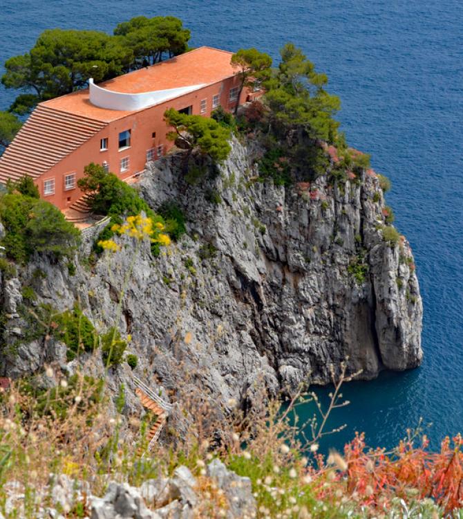 LA CASA MALAPARTE: UNA OBRA ARQUITECTÓNICA MODERNISTA A ORILLAS DEL MEDITERRÁNEO